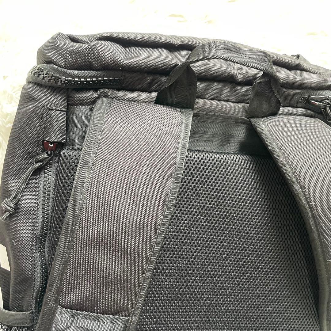 F.C.R.B. × New Era リュック emblem BOX PACK