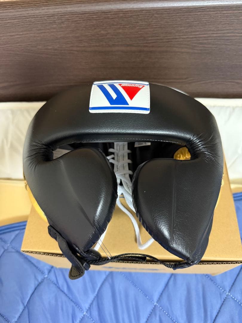 ウイニング winning ヘッドギア 黒／金 Lサイズ