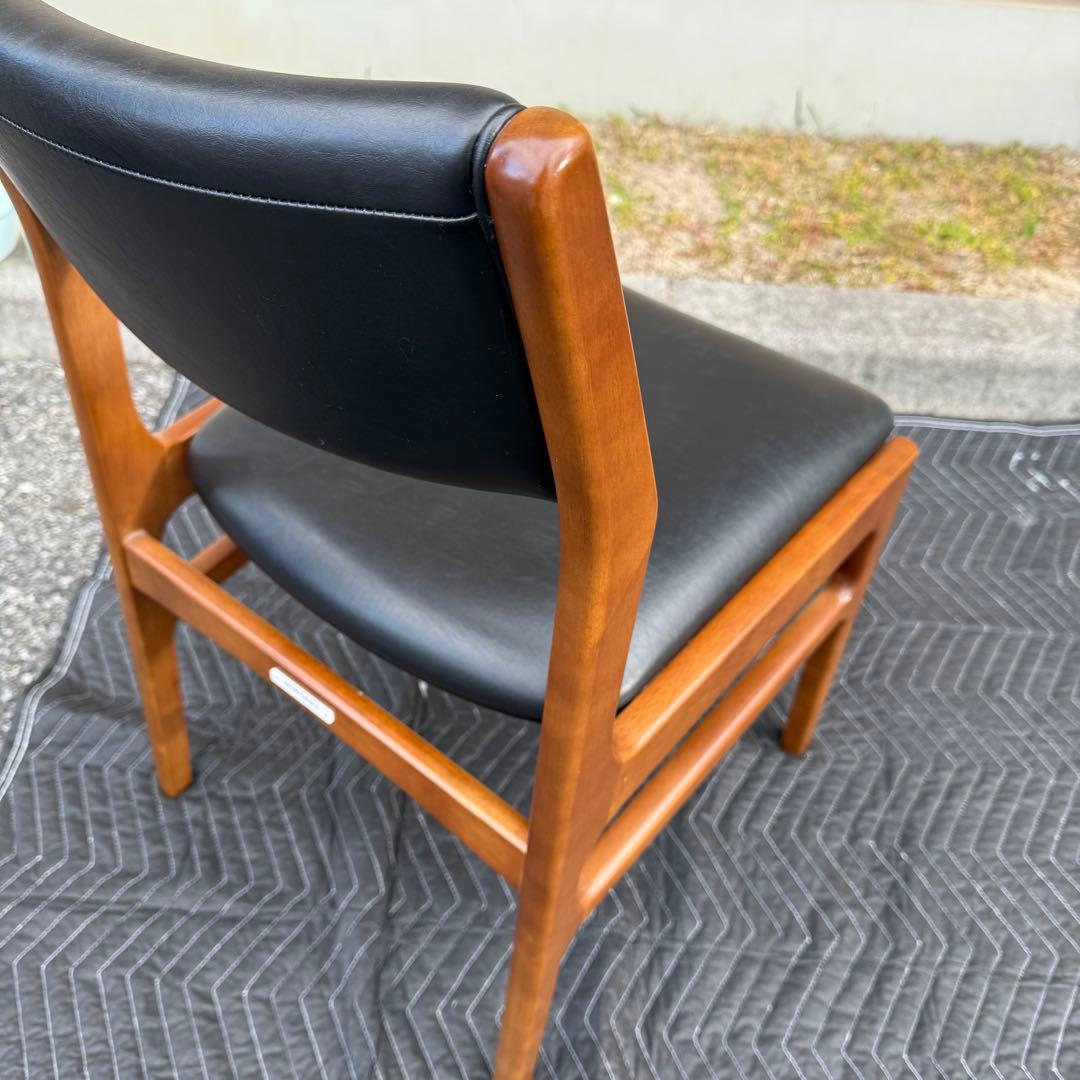 ② カリモク60 プラス　アームレス　ダイニングチェア ブラック ヴィンテージ