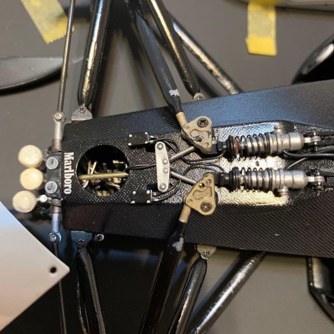 白*魔様 タミヤ　マクラーレン MP4/6 1/12スケールモデル完成品＆セナフ