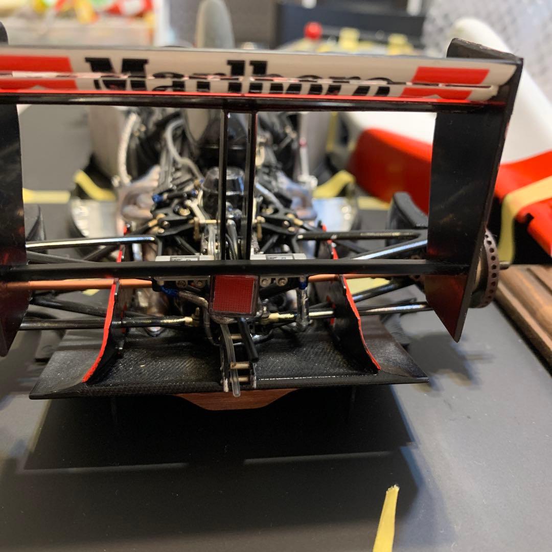 白*魔様 タミヤ　マクラーレン MP4/6 1/12スケールモデル完成品＆セナフ