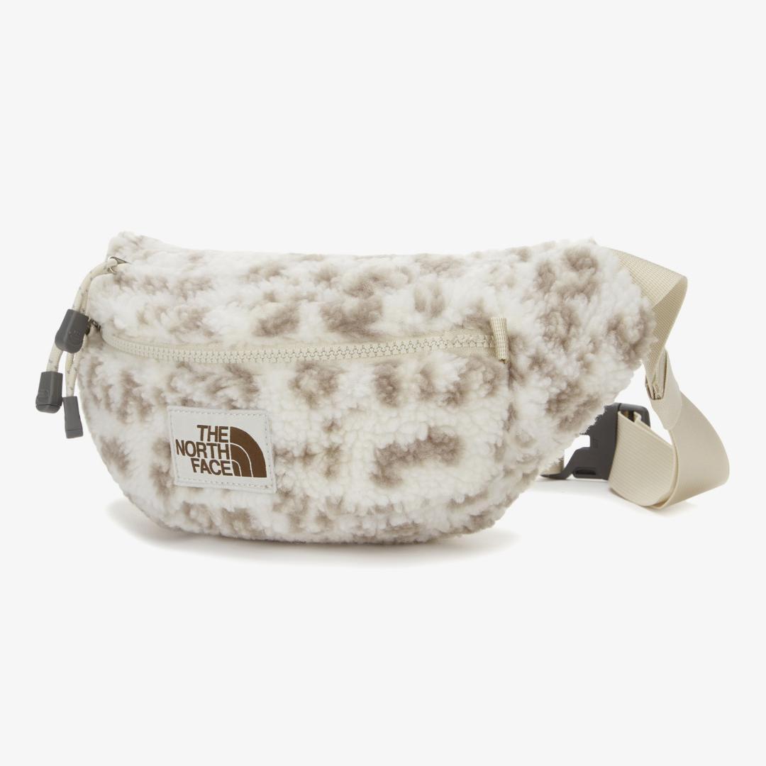 海外！ノースフェイス　ボディバッグ　ショルダーバッグ　レオパード柄　ベージュ