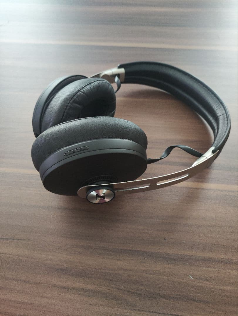 ゼンハイザー Sennheiser momentum 3