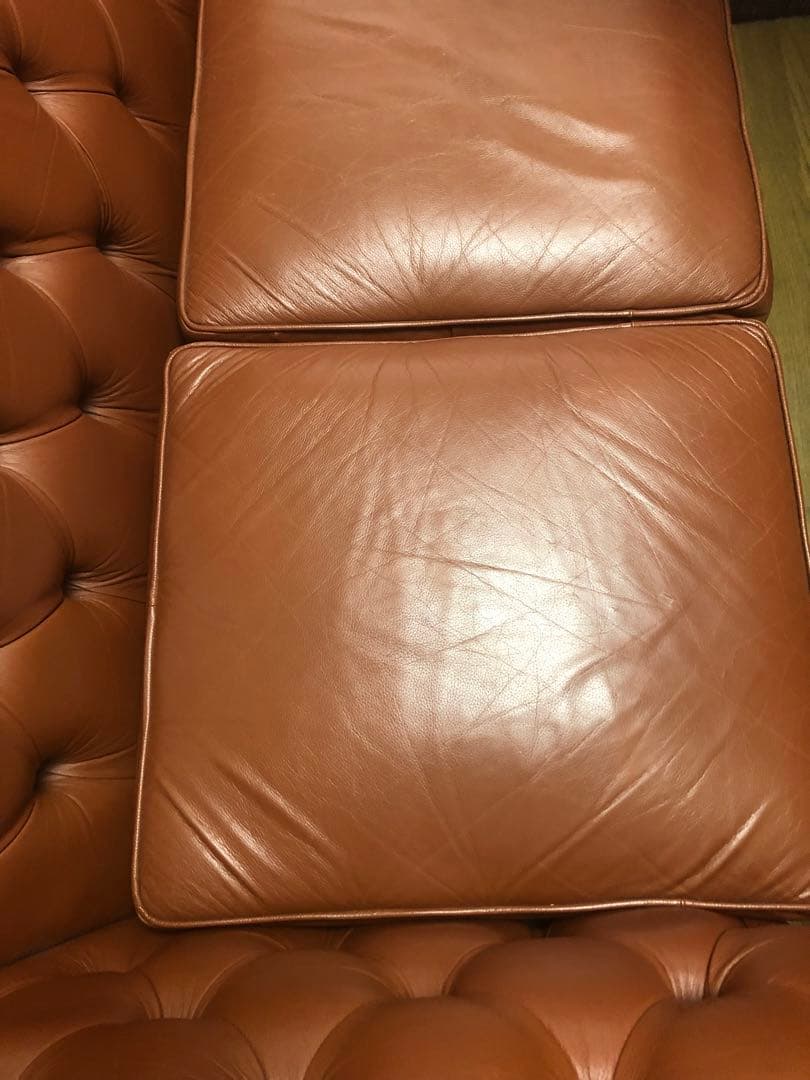 チェスターフィールド♦️高級 鋲打ち 3人掛け ソファ♦️英国風 キャメル♦️ 着払い