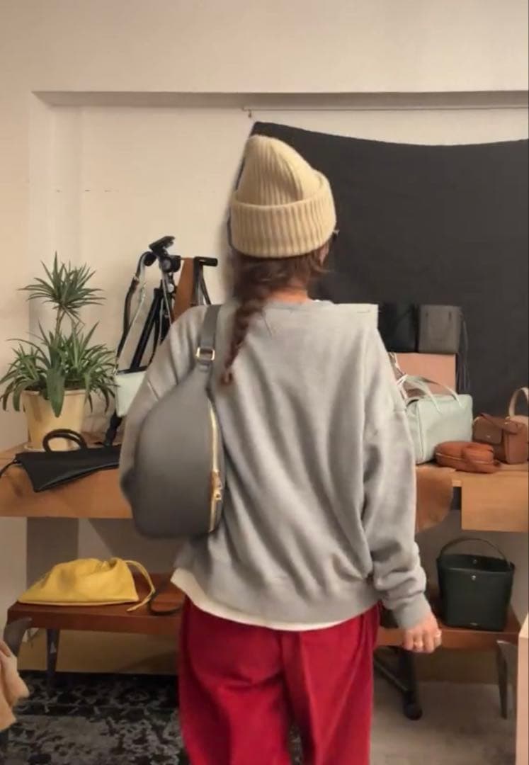 chiiiibag チーバック★美品　ウエストバック　グレー