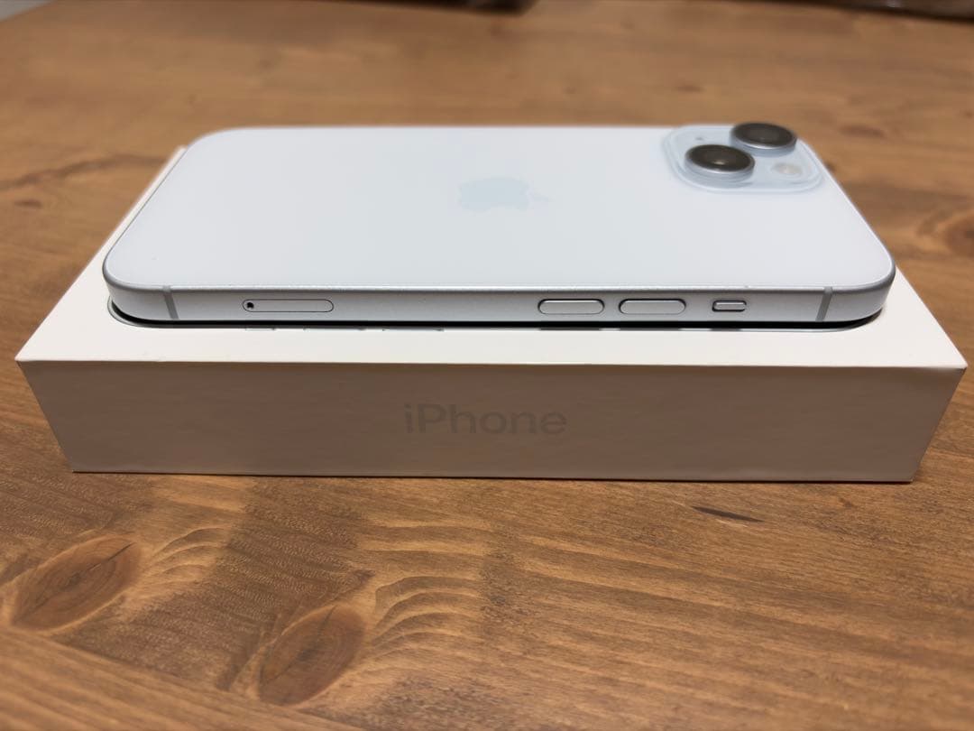 Apple iPhone 15 ブルー　本体,箱,ケーブル