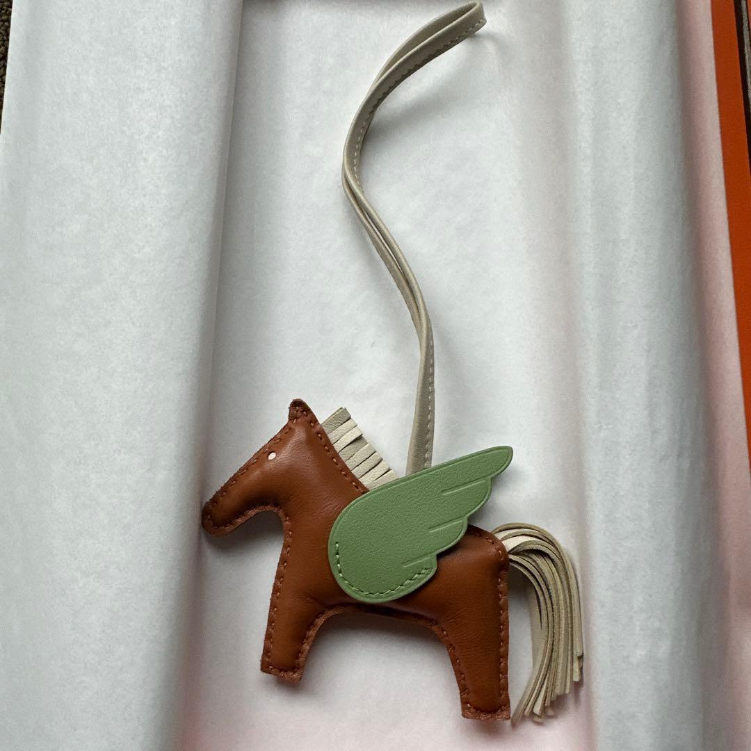 HERMES ペガサス　チャーム