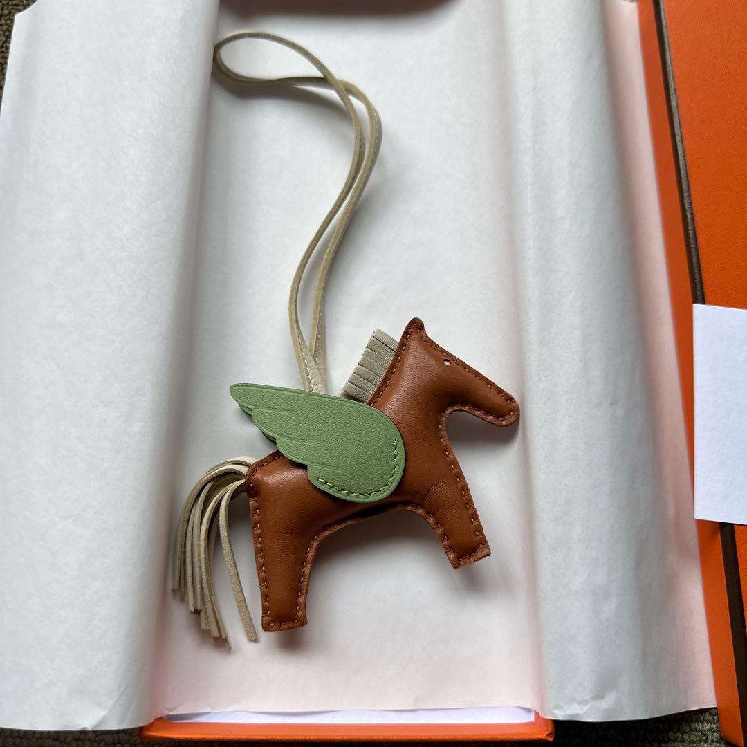 HERMES ペガサス　チャーム