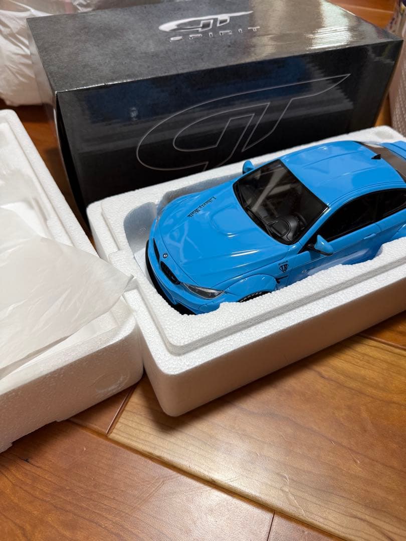 GTスピリット　1/18 M4 BMW F82 lb works 仕様