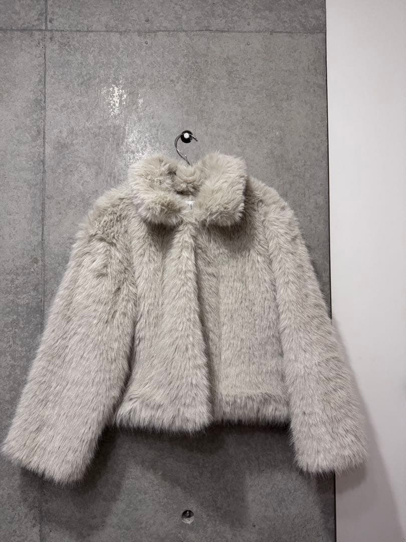 GAP リサイクルフェイクファークロップドコート