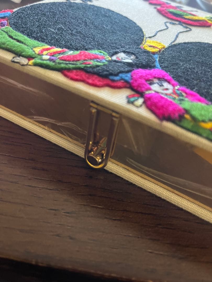 Olympia Le-Tan 刺繍クラッチバッグ