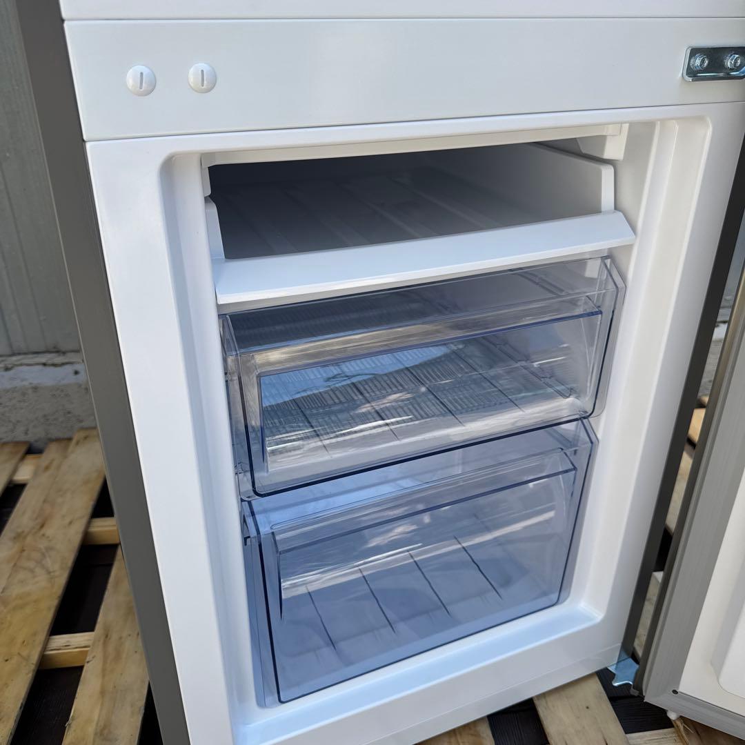 TCL 2024年製 2ドア冷蔵庫 173L 静音、省エネ設計 スリムサイズ