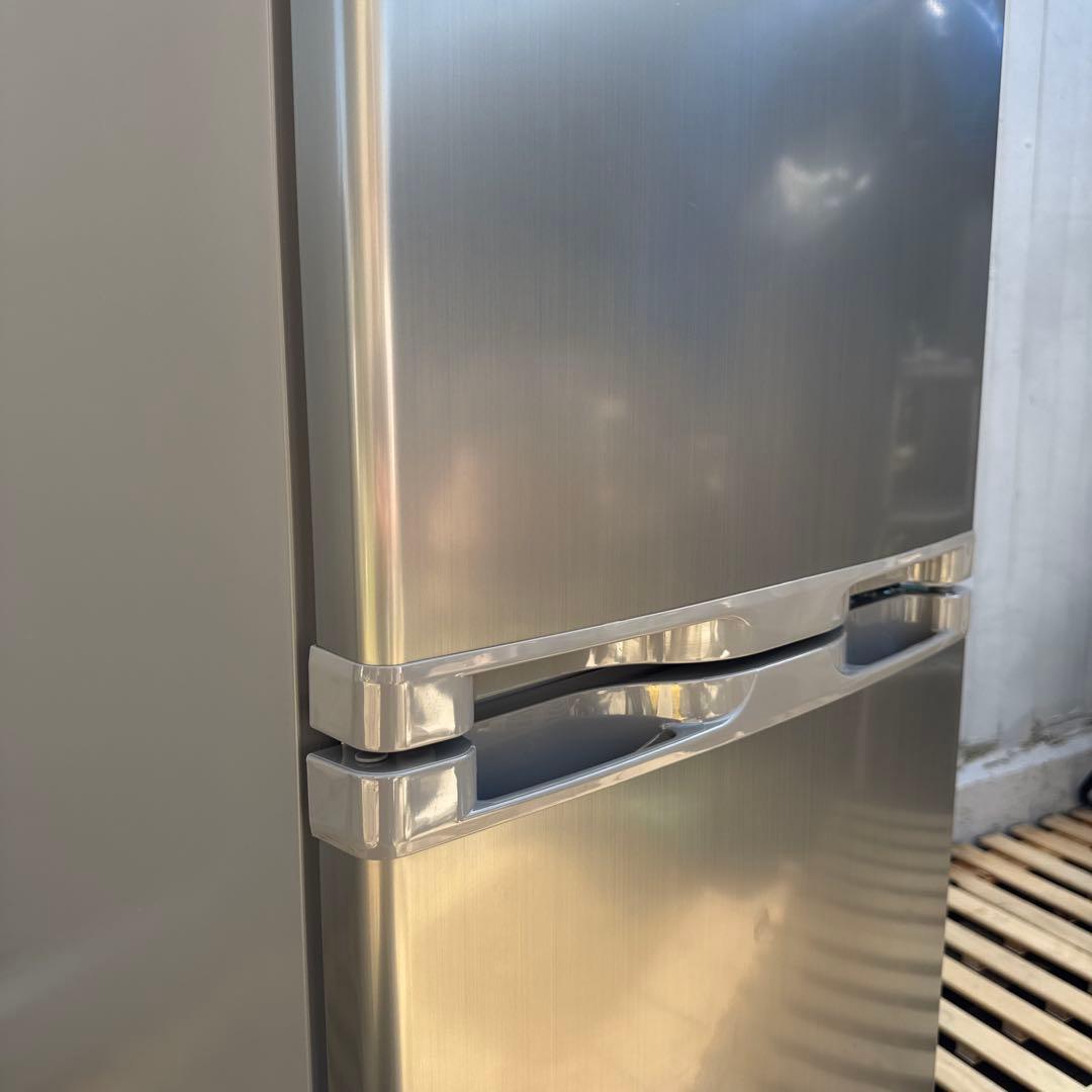 TCL 2024年製 2ドア冷蔵庫 173L 静音、省エネ設計 スリムサイズ