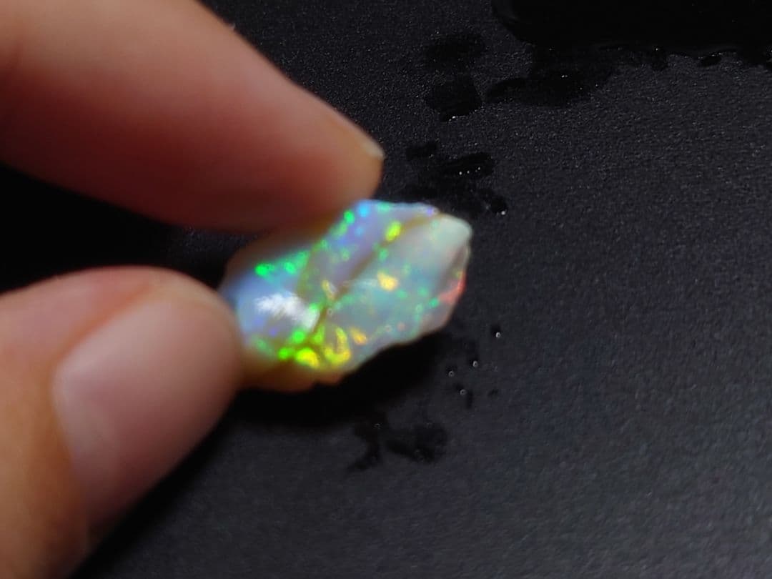 エチオピア　オパール　鉱物　原石　プレシャス　標本　チョーク