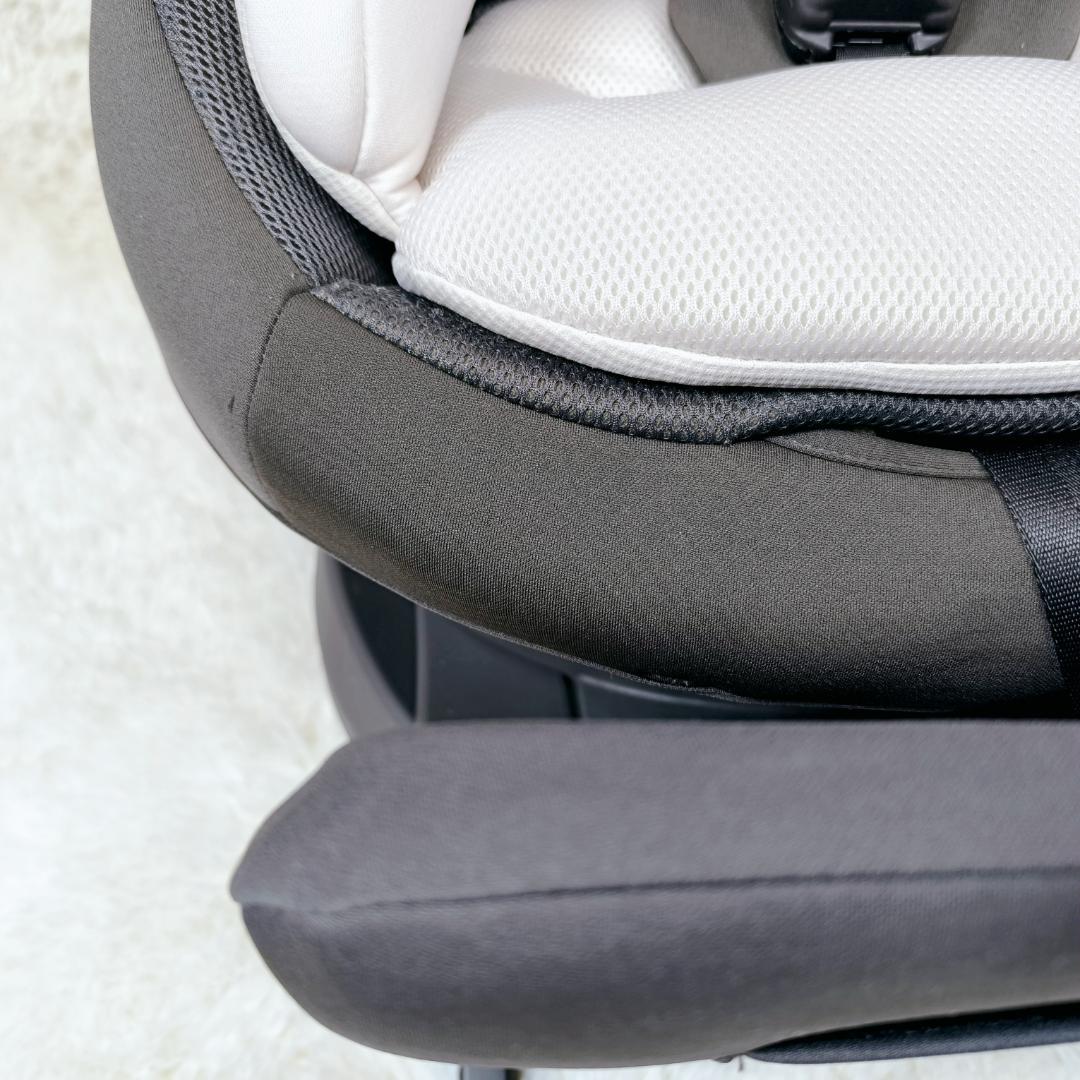 【美品】コンビ　チャイルドシート　ザエス　エッグショック　ISOFIX　R129