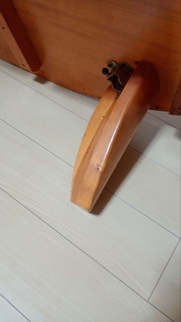 楕円形木製センターテーブル