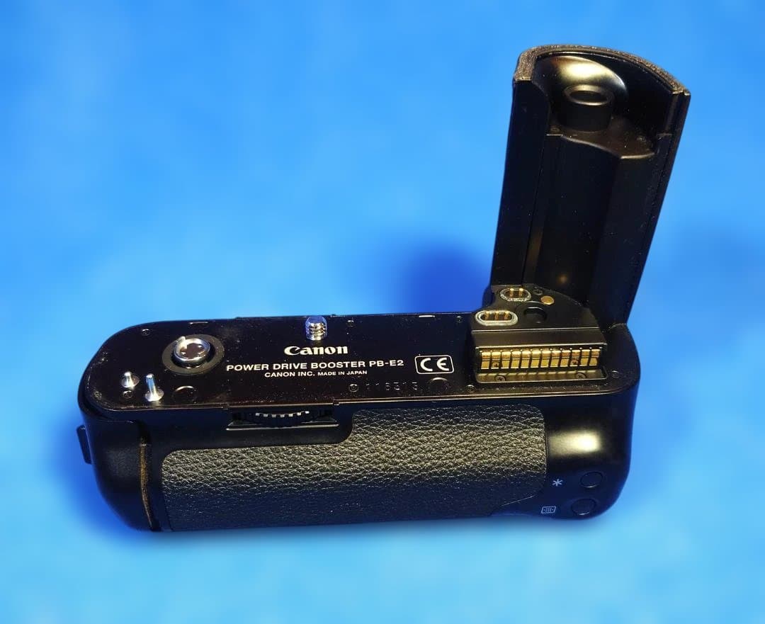 Canonキャノン EOS-3 ボディ PB-E2 付き フィルム一眼レフカメラ