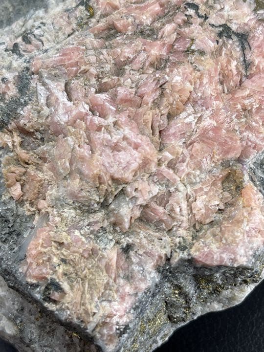 チャンスを引寄せる✨☆インカローズinパイライト入りあり☆原石