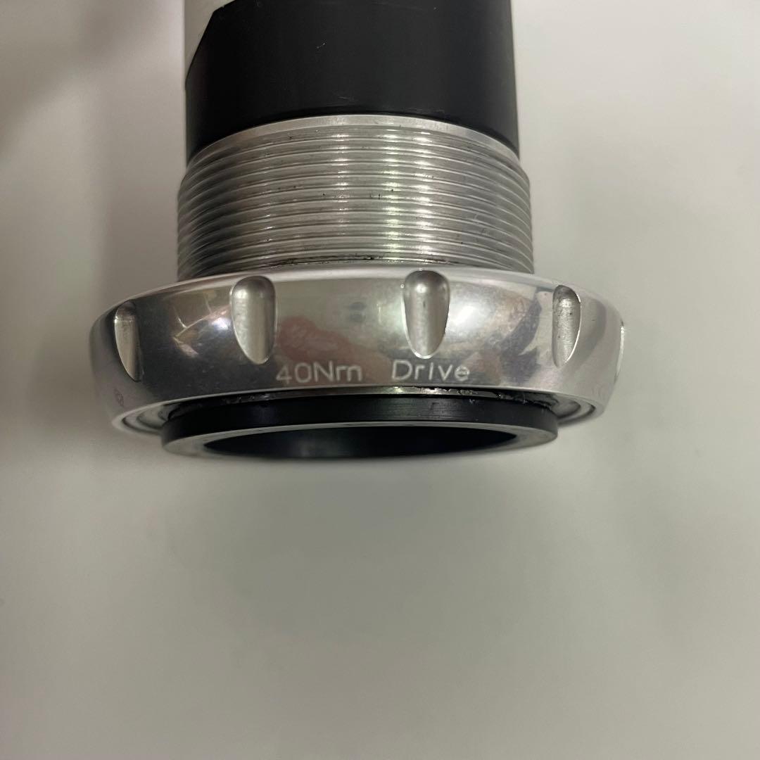 CHRISKING THREADFIT ボトムブラケット