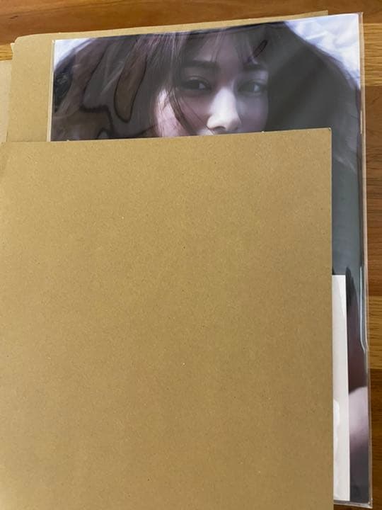 雪平莉左 とろける。 アザーカット写真集 200冊限定 プレゼント当選品