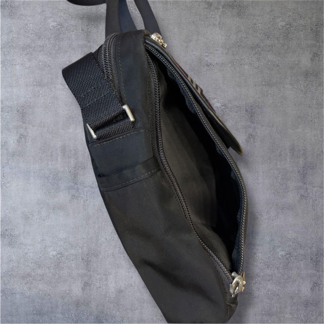 【入手困難】BURBERRY ショルダーバッグ ボディバッグ ポシェット