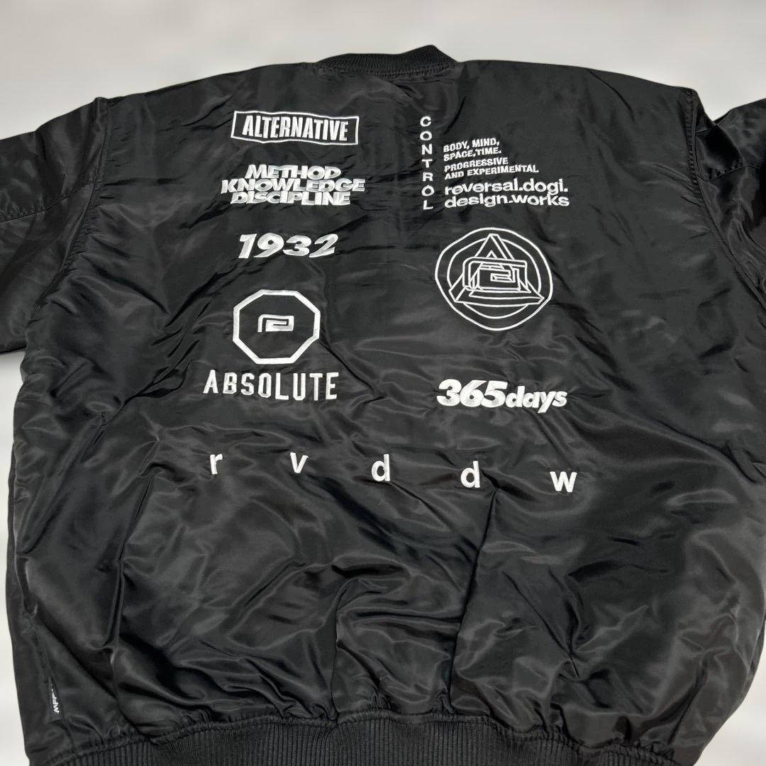 新品タグ付　リバーサル　スタジャン rvdw