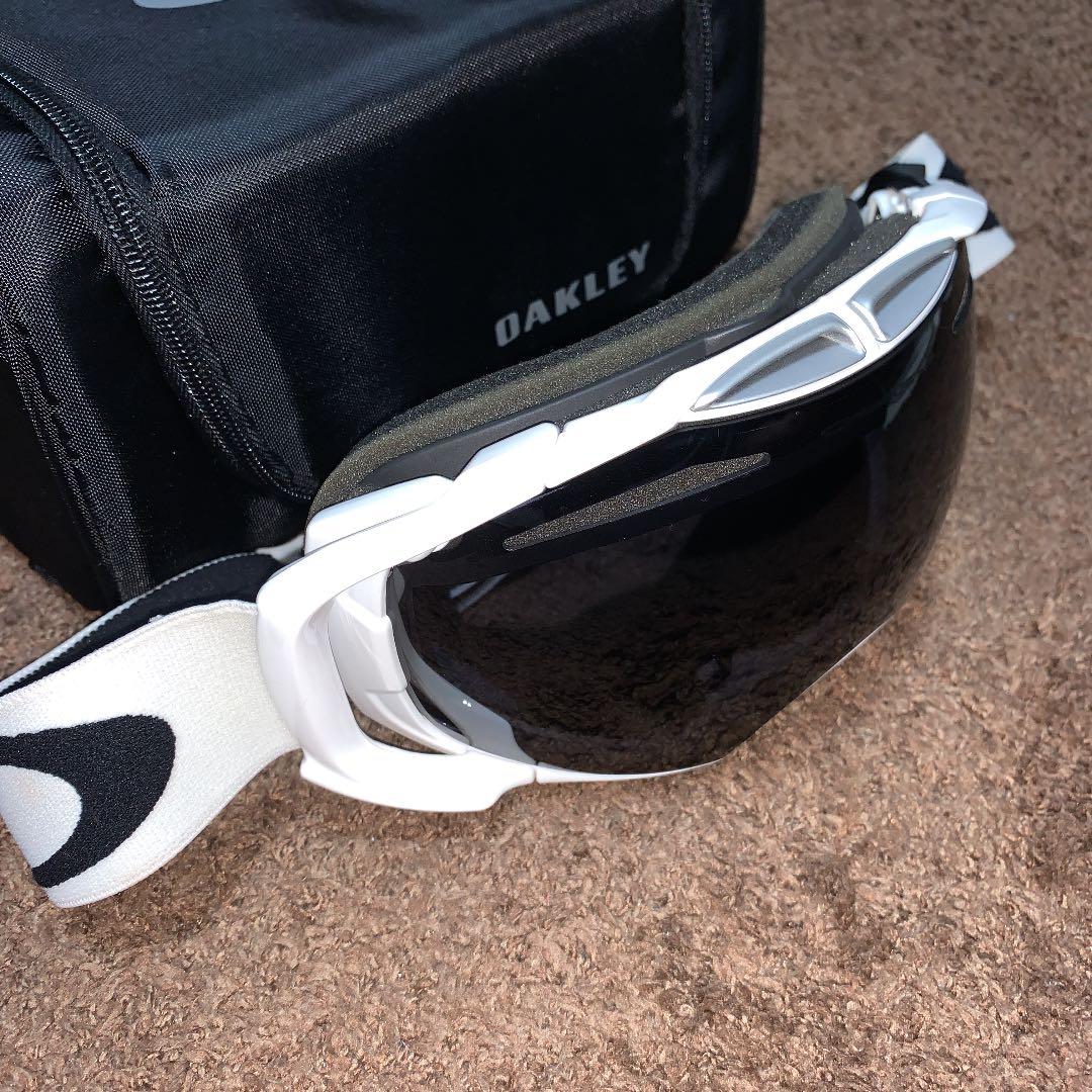 オークリースノーゴーグル OAKLEY GOGGLE