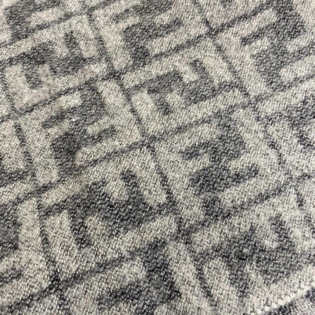 FENDI ズッカ柄 マフラー ストール グレー ユニセックス