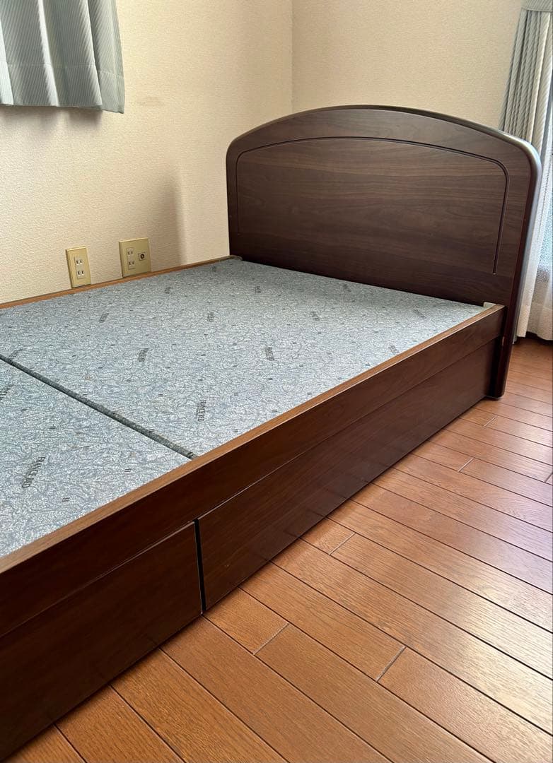 フランスベッド　木製シングルベッド フレーム　一台