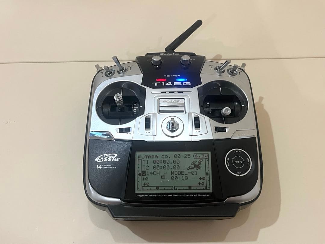 双葉電子工業 FUTABA 14SG ラジコン送受信機
