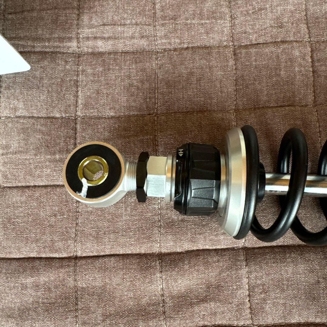 YSS TOP LINE GAS SHOCK ABSORBERリアサスペンション