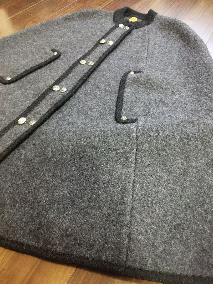 希少♪オーストリア製 ヴィンテージ ケープコート シルバーボタン 70年