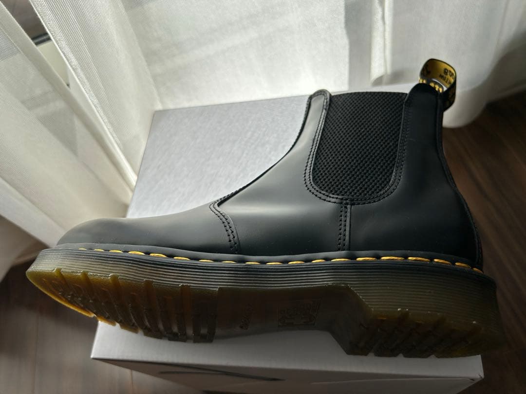 ドクターマーチン　チェルシーブーツ(美品)