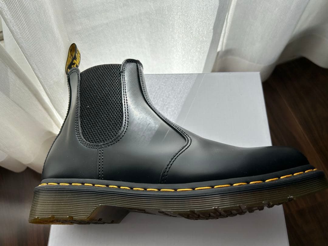 ドクターマーチン　チェルシーブーツ(美品)