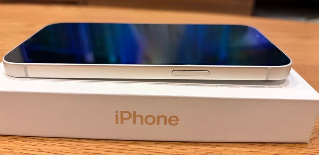 Apple iPhone13 256GB Starlight スマートフォン本体