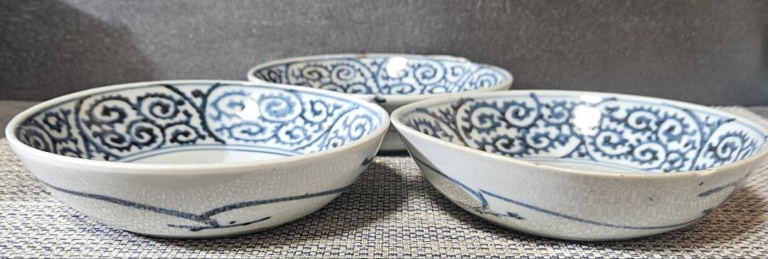 江戸時代中期　古伊万里　染付　たこ唐草文様　なます皿　膾皿　くらわんか皿　3客