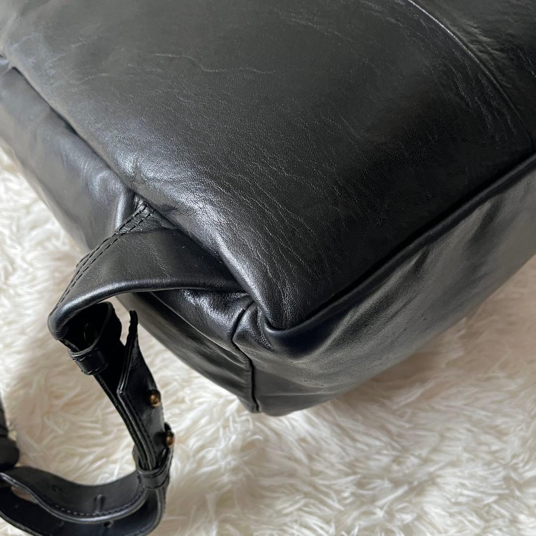 未使用級✨コーネリアンタウラス　タートルリュック　レザー　ブラック