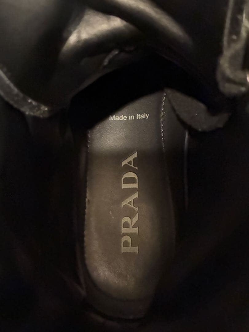 【美品】PRADA ブラッシュド　コンバット　ブーツ　2UE011 サイズ9