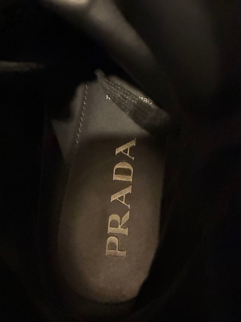 【美品】PRADA ブラッシュド　コンバット　ブーツ　2UE011 サイズ9