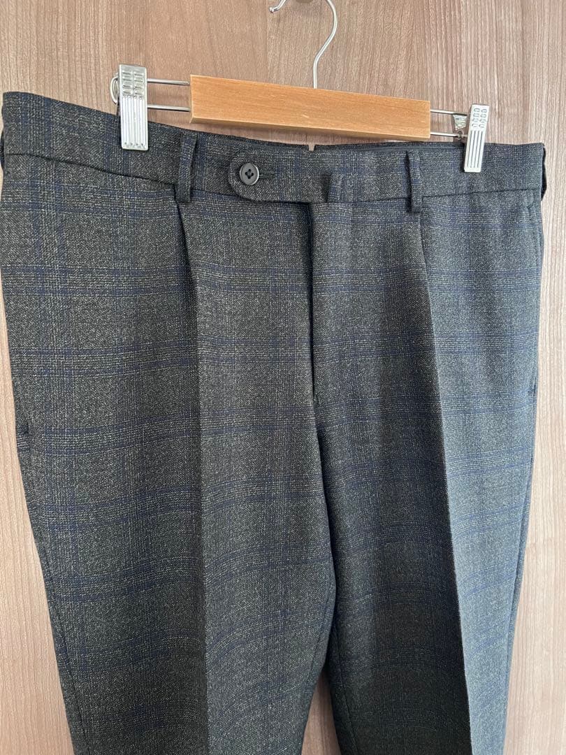 BEAMS Ｆ　スリーピーススーツ　カルロ・バルベラ