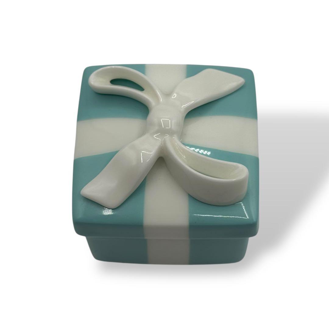 新品未使用　ティファニー　ミニブルーボウボックス　小物入れ　リボン　陶器