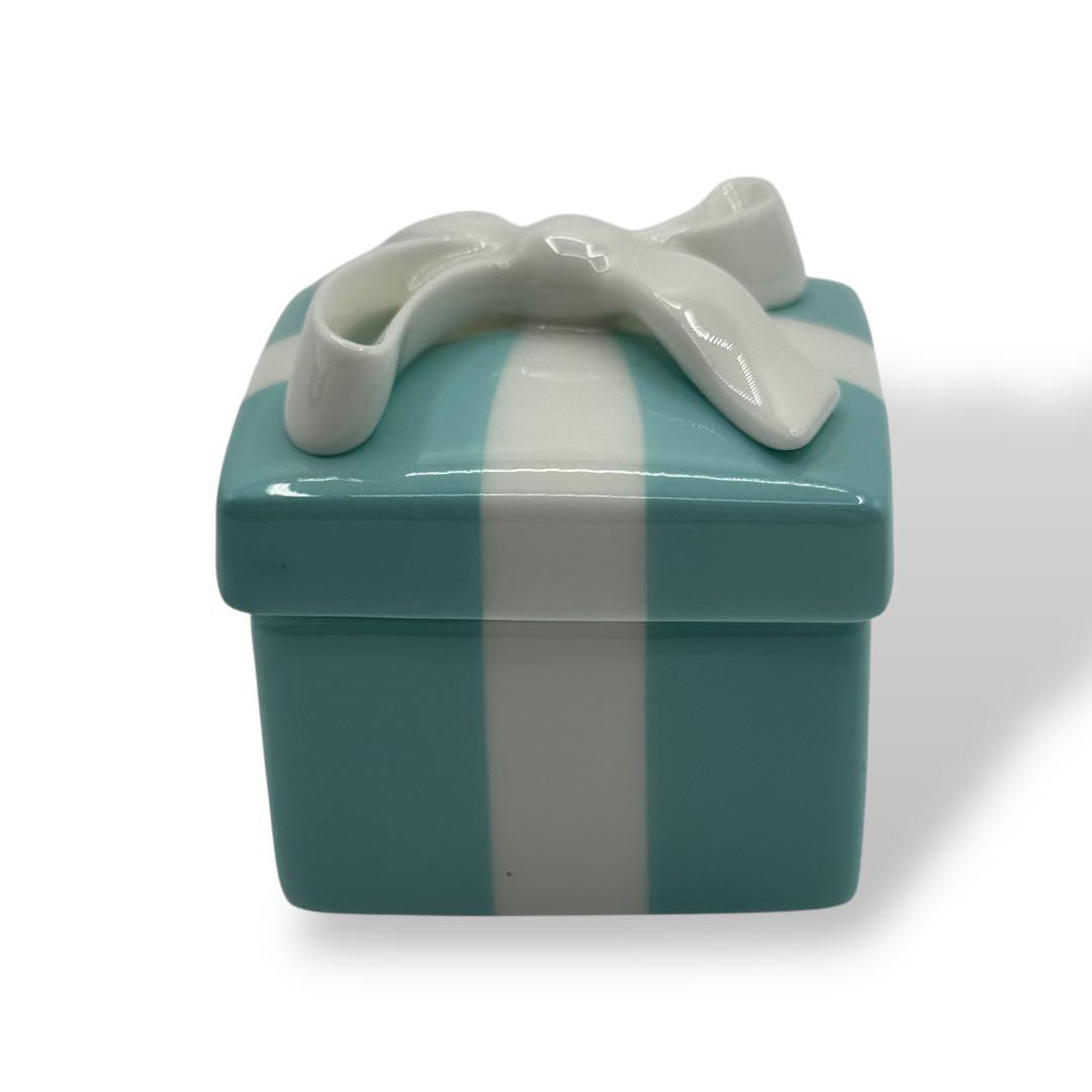 新品未使用　ティファニー　ミニブルーボウボックス　小物入れ　リボン　陶器