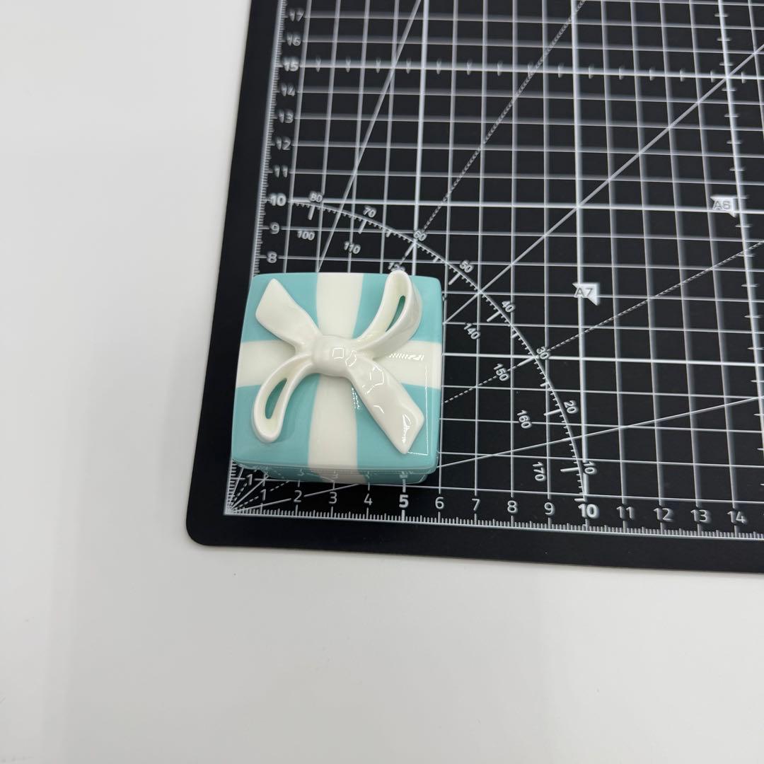 新品未使用　ティファニー　ミニブルーボウボックス　小物入れ　リボン　陶器