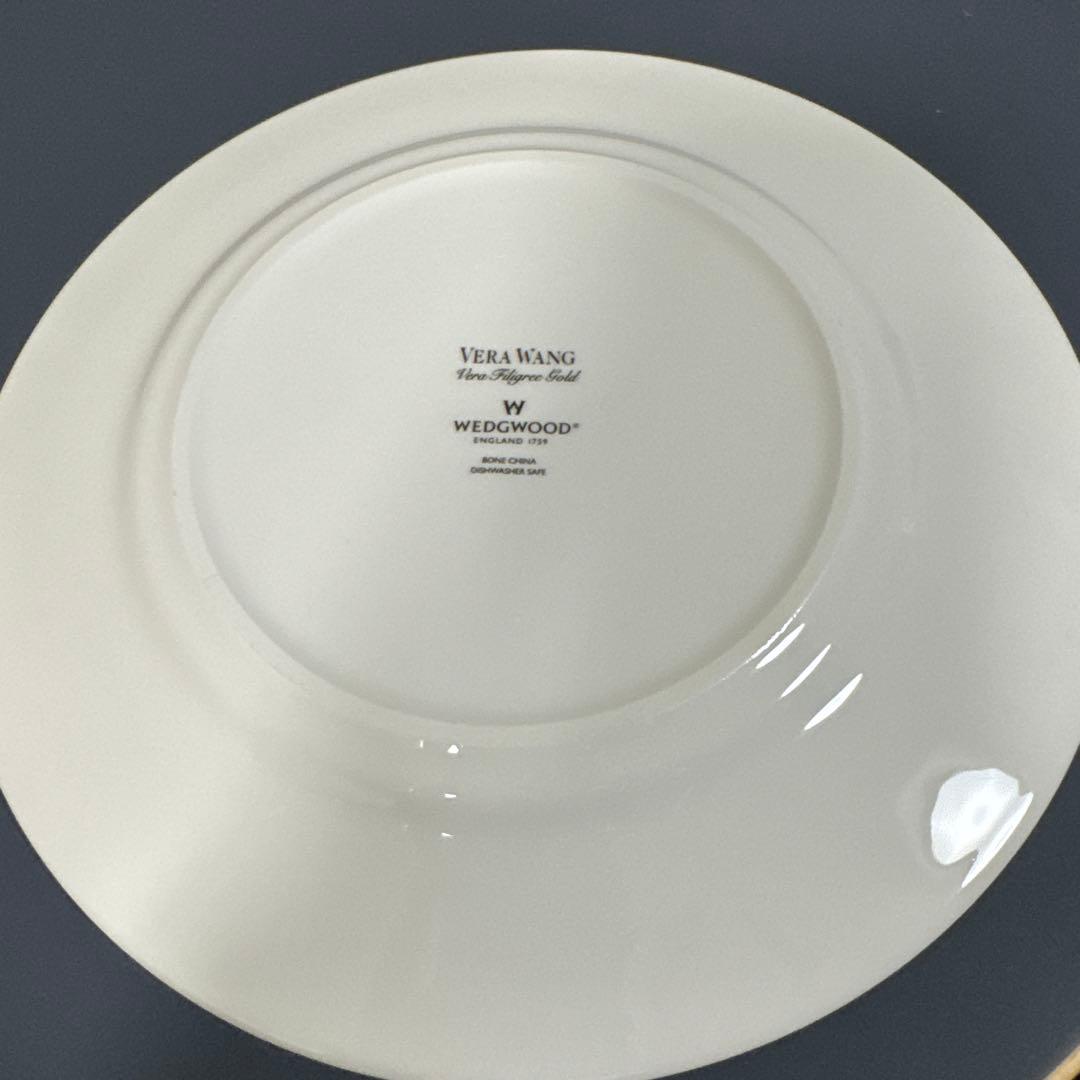 ウェッジウッド　ヴェラ・ウォン　ペアカップ＆ソーサー　プレート