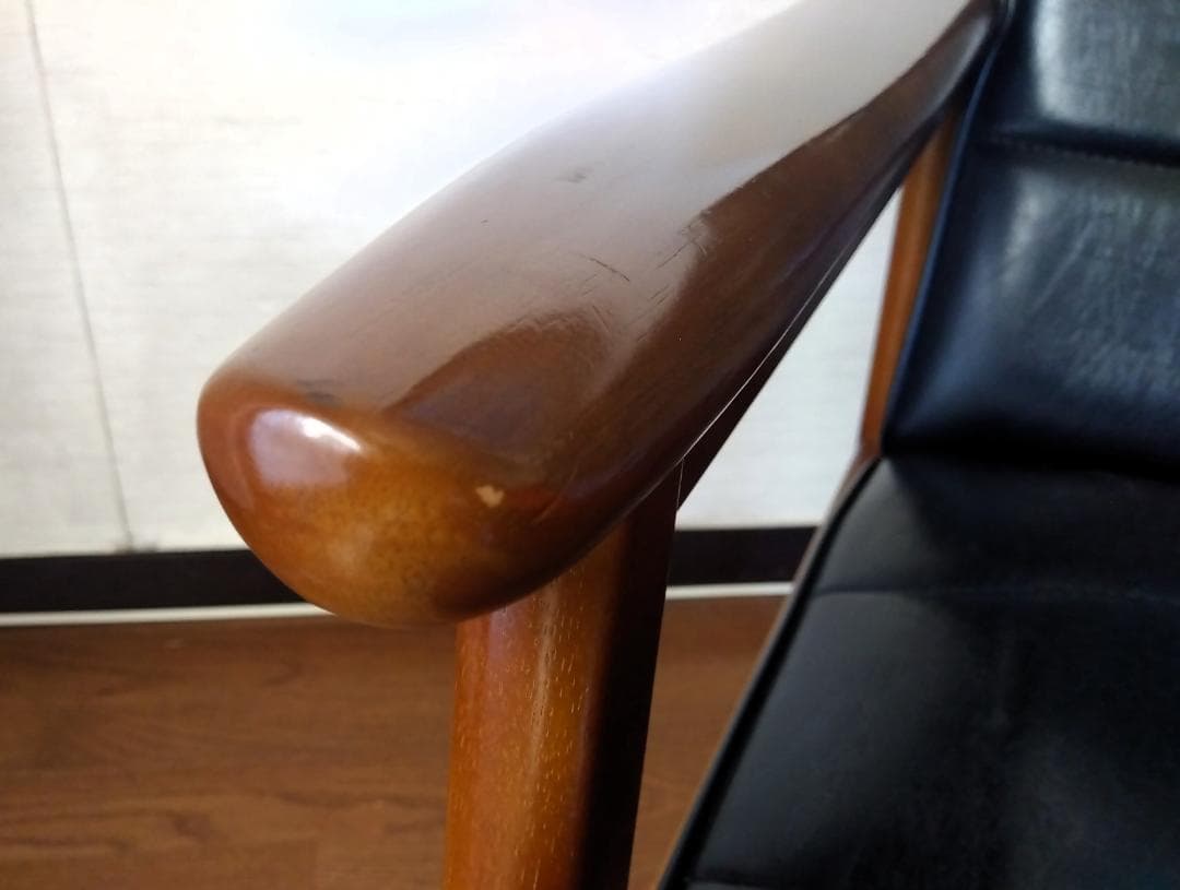 カリモク60 Kチェア 1シーター スタンダードブラック W36170BW ②