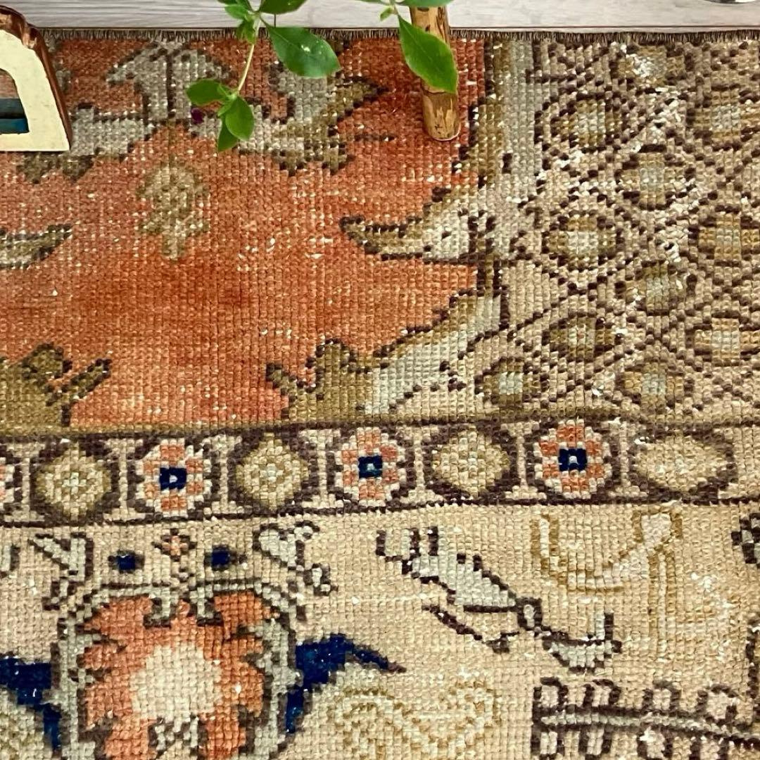 ミルキーべージュ✳︎48×77✳︎ブラウン　ブルー　オレンジ　トルコヴィンテージラグ