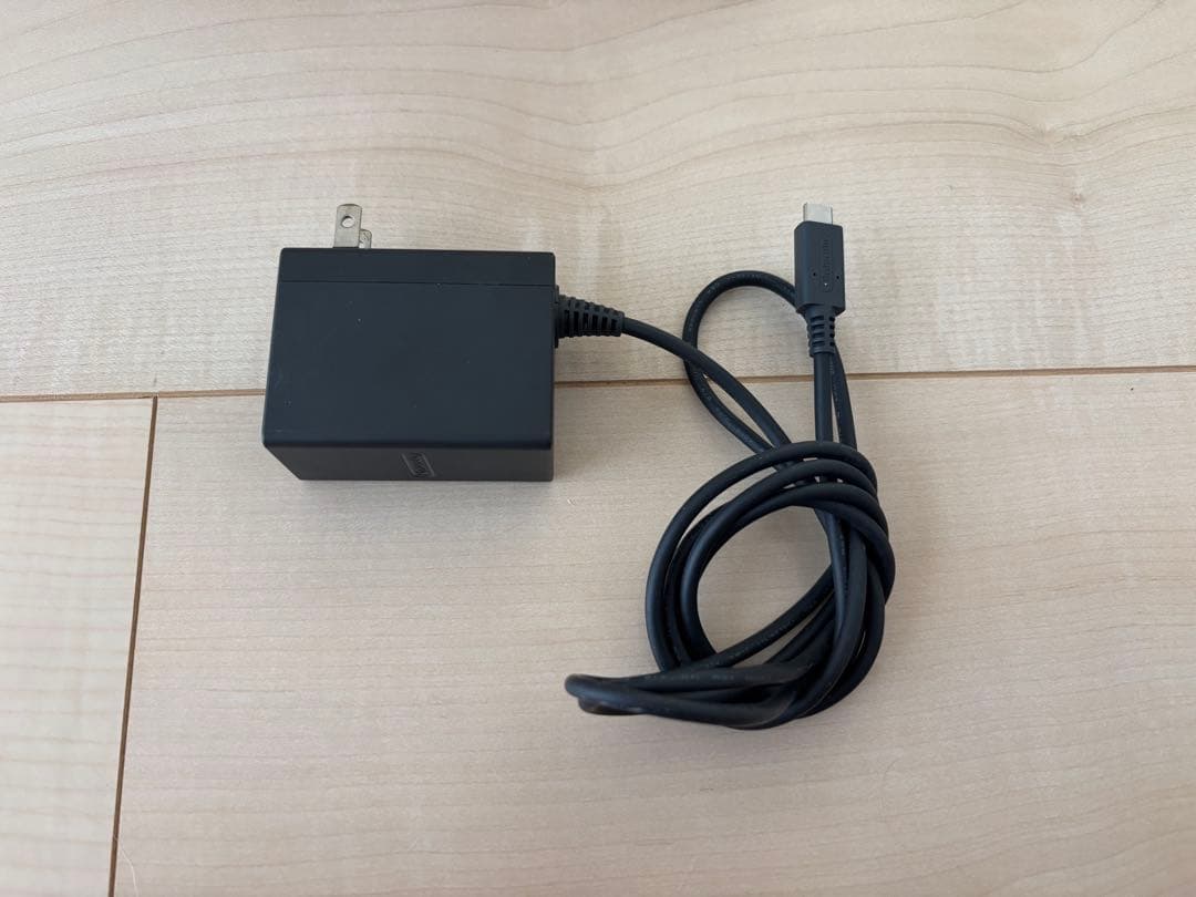 Nintendo Switch Lite ピンク 充電器付き