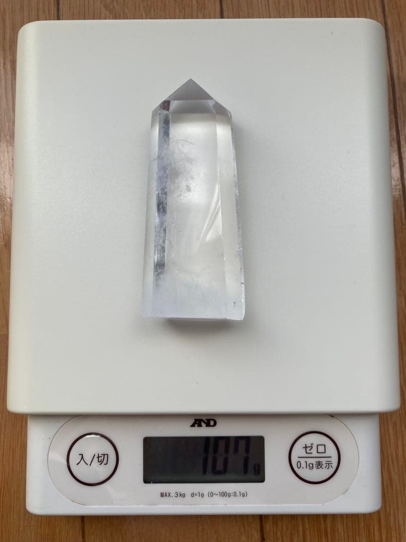 エンジェルラダークォーツ　天然水晶ポイント　原石　鉱物　置物パワーストーン