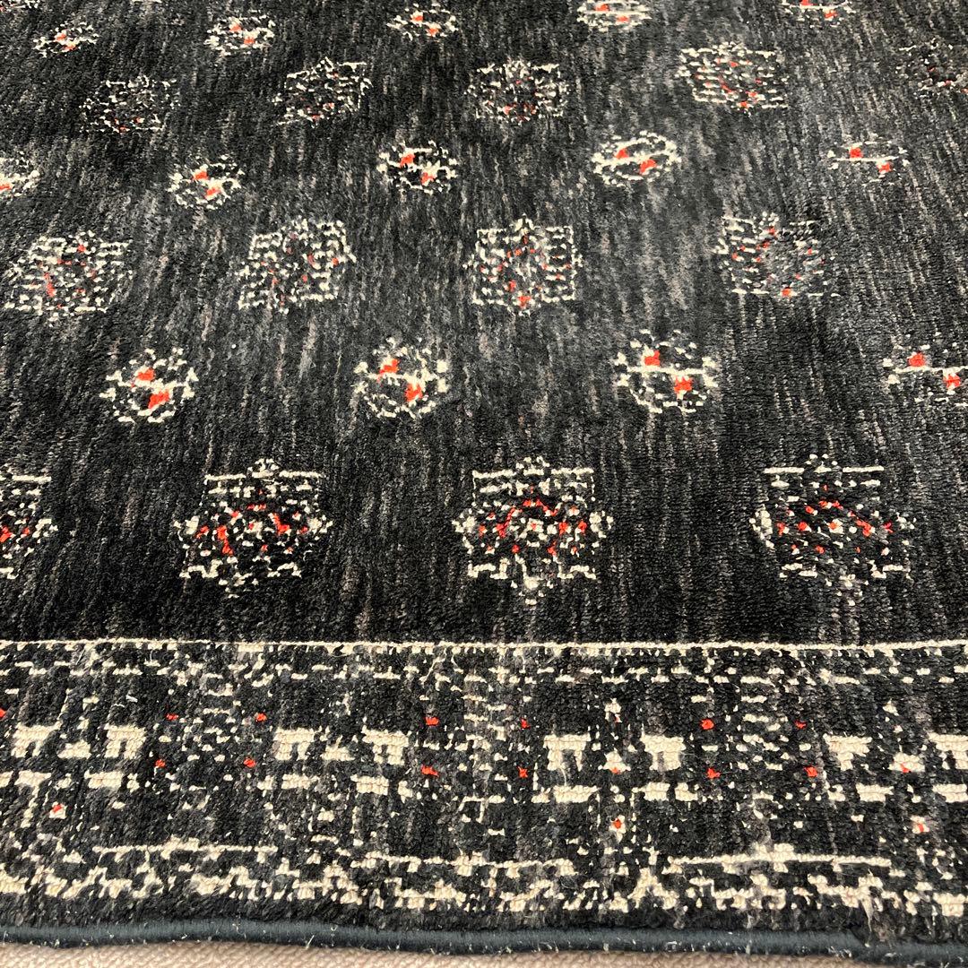 unico CALIGO ラグ 黒　お盆休み限定値下げ