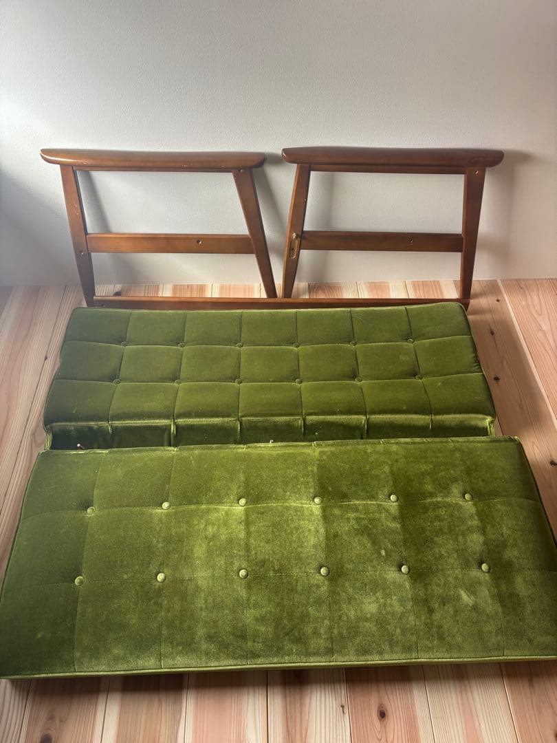 【オマール】カリモク60 kチェア2シーター モケットグリーン